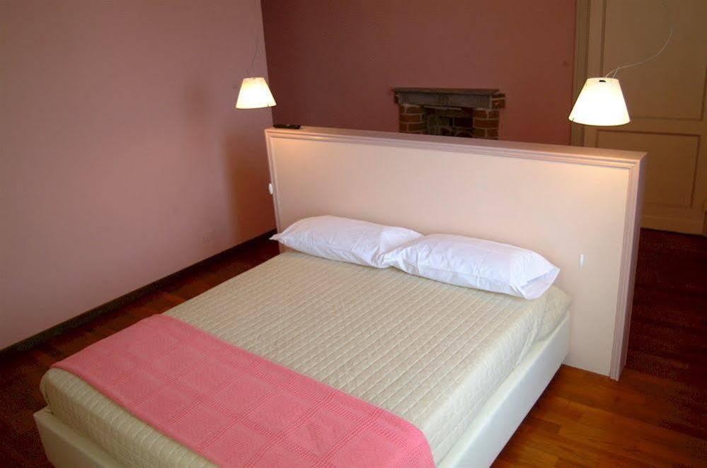 Bed and Breakfast Dimora Castello Dei Conti Trinità Zewnętrze zdjęcie