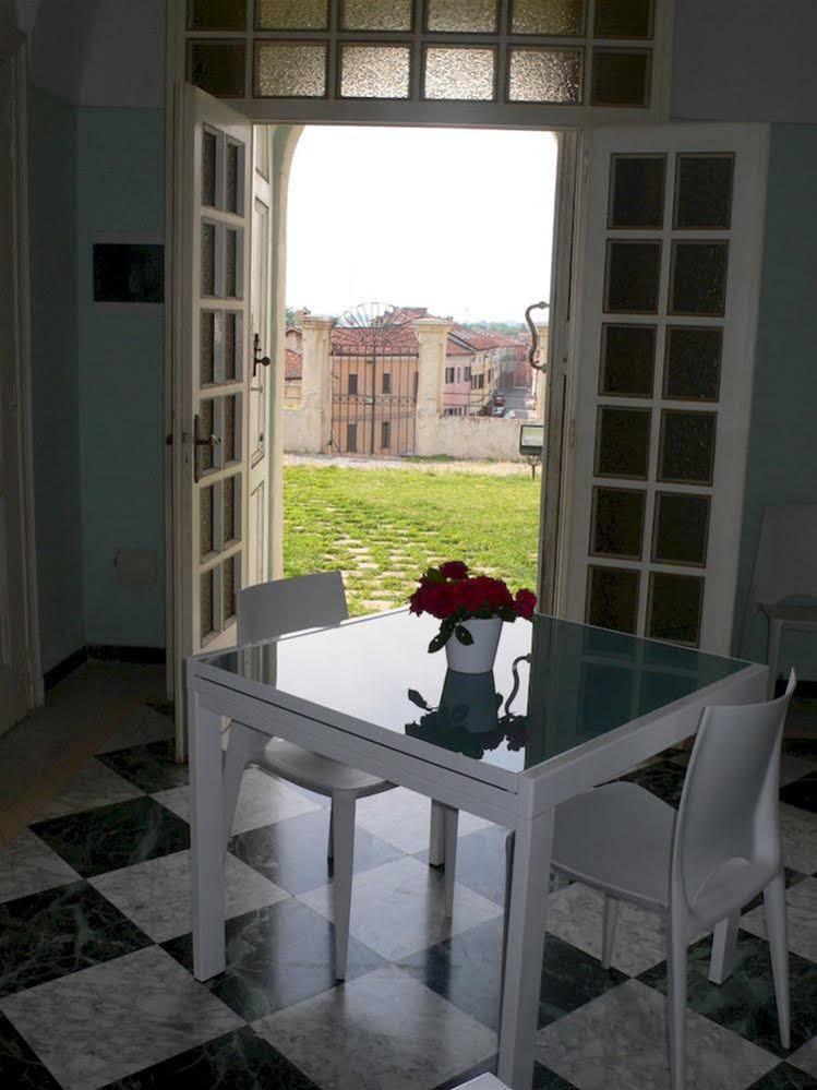 Bed and Breakfast Dimora Castello Dei Conti Trinità Zewnętrze zdjęcie