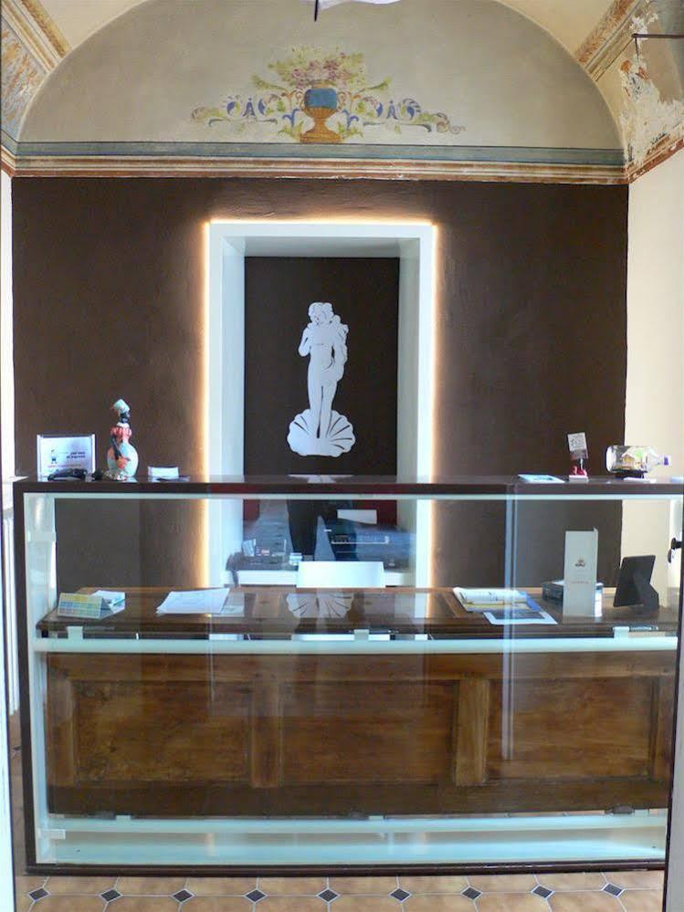Bed and Breakfast Dimora Castello Dei Conti Trinità Zewnętrze zdjęcie