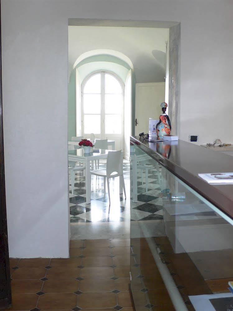 Bed and Breakfast Dimora Castello Dei Conti Trinità Zewnętrze zdjęcie