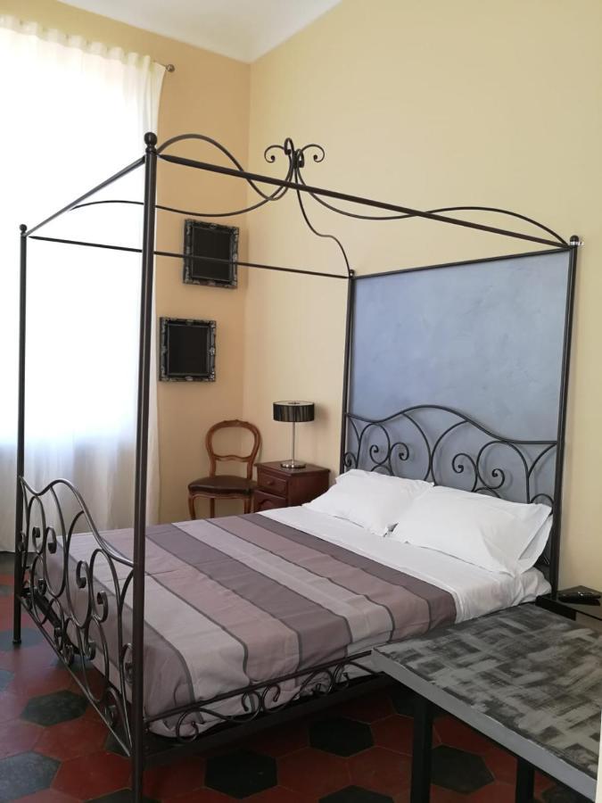 Bed and Breakfast Dimora Castello Dei Conti Trinità Zewnętrze zdjęcie